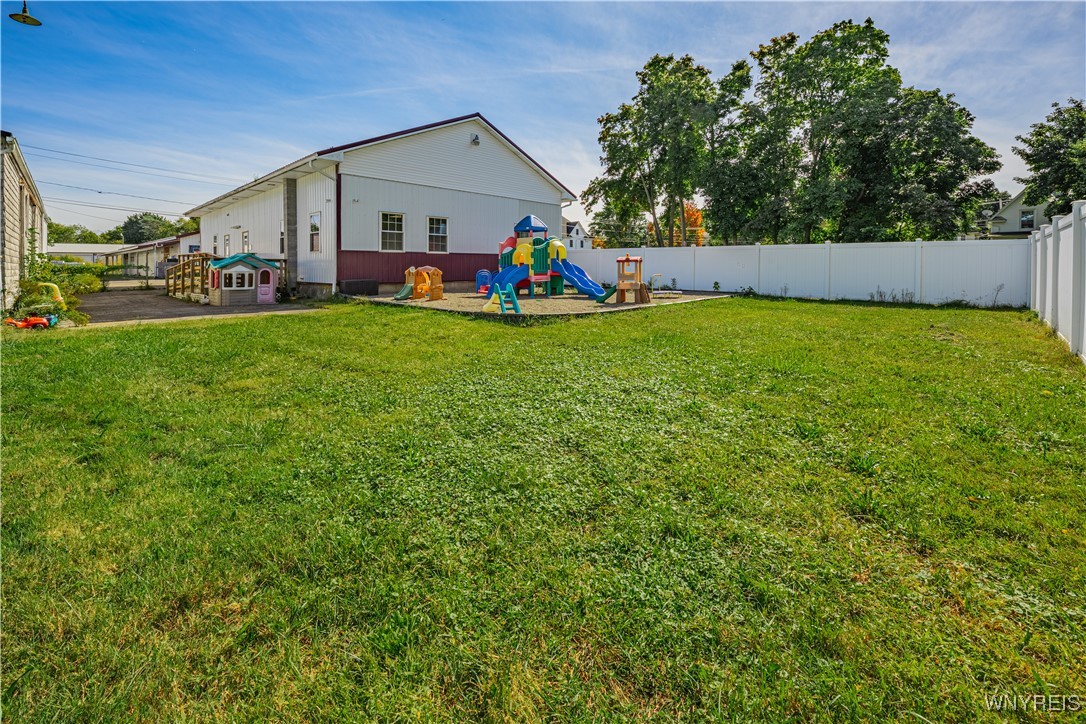 Newfane, New York 14108, United States, ,Commercial,Active,131069