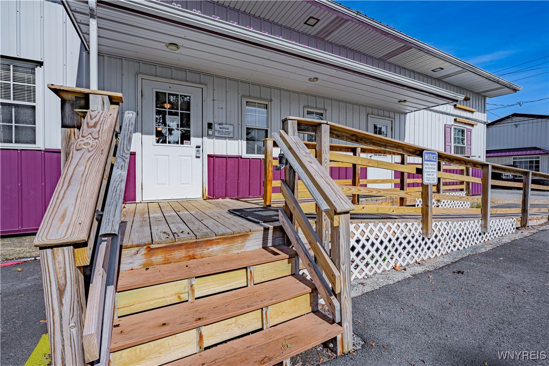 Newfane, New York 14108, United States, ,Commercial,Active,131069