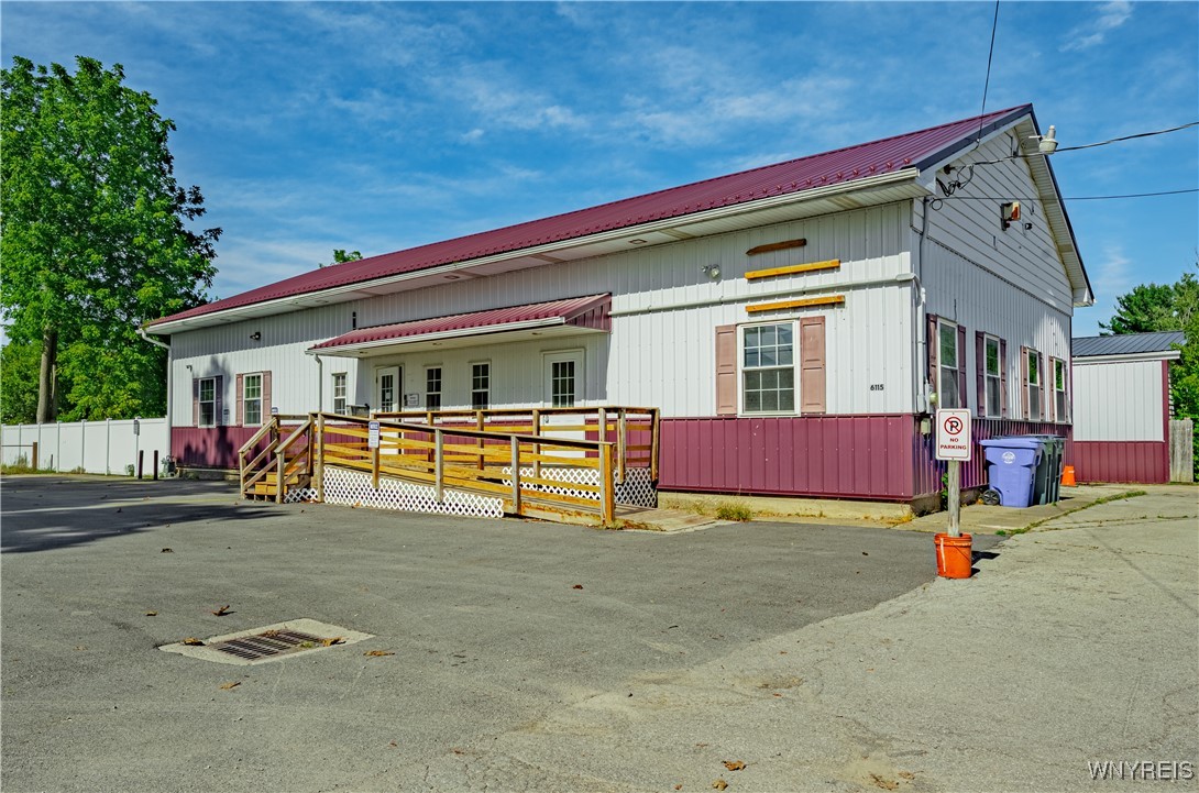 Newfane, New York 14108, United States, ,Commercial,Active,131069