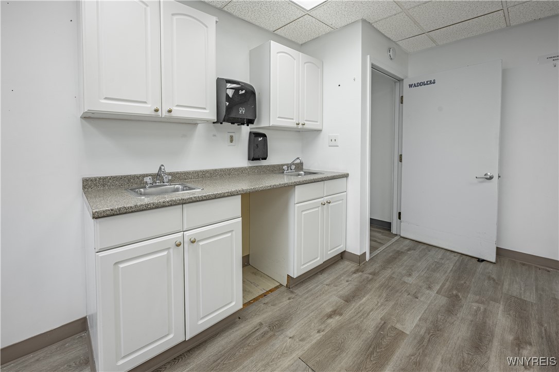 Newfane, New York 14108, United States, ,Commercial,Active,131069