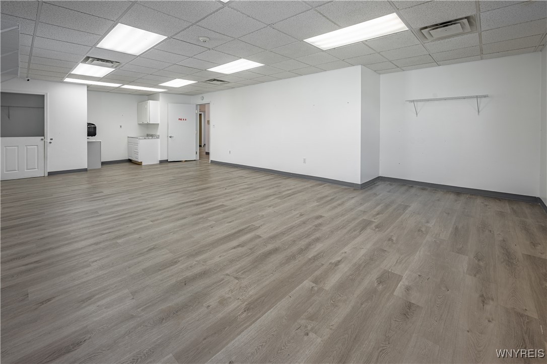 Newfane, New York 14108, United States, ,Commercial,Active,131069