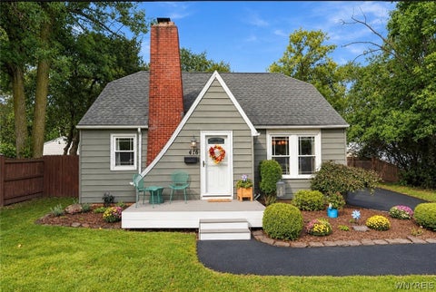 Photo of 416 Burroughs Drive, Amherst, NY 14226 (MLS # B1713551)
