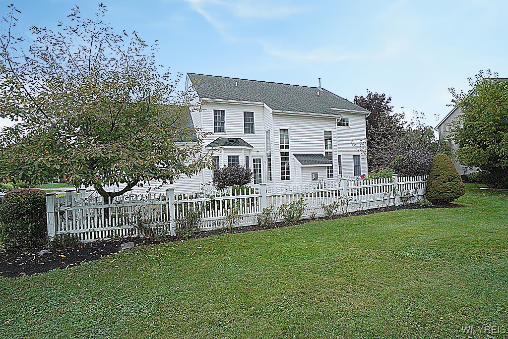 5423 Marthas Vineyard, Clarence, New York image 40