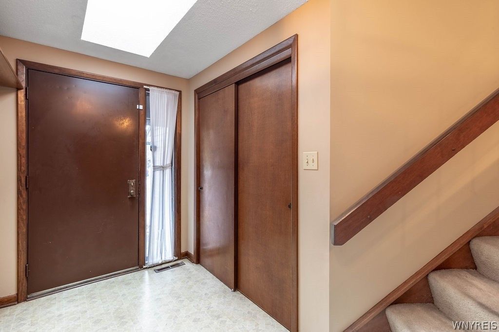 Photo of 186 Breezewood Common Cmn, Amherst, NY 14051 (MLS # B1664143)