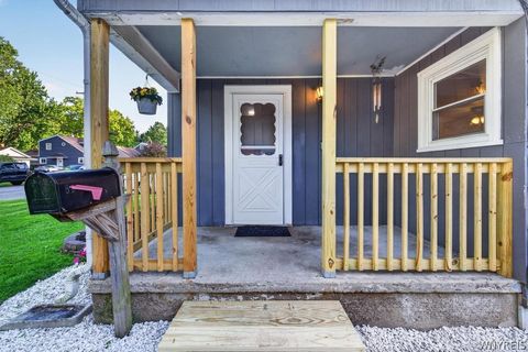 Tiny photo for 316 North Avenue, North Tonawanda, NY 14120 (MLS # B1684475)