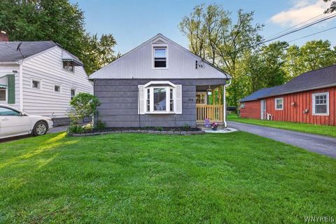 Tiny photo for 316 North Avenue, North Tonawanda, NY 14120 (MLS # B1684475)