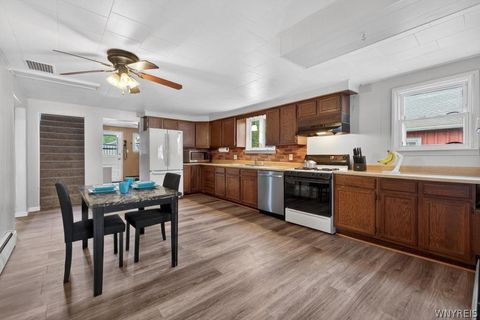 Tiny photo for 316 North Avenue, North Tonawanda, NY 14120 (MLS # B1684475)
