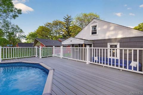 Tiny photo for 316 North Avenue, North Tonawanda, NY 14120 (MLS # B1684475)