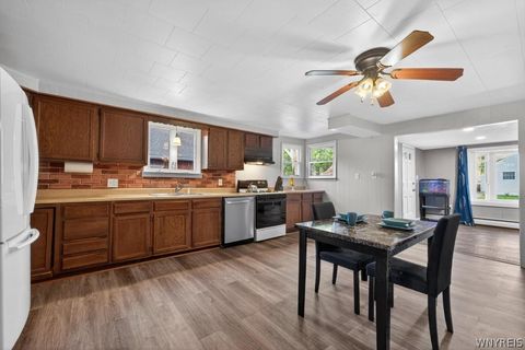 Tiny photo for 316 North Avenue, North Tonawanda, NY 14120 (MLS # B1684475)