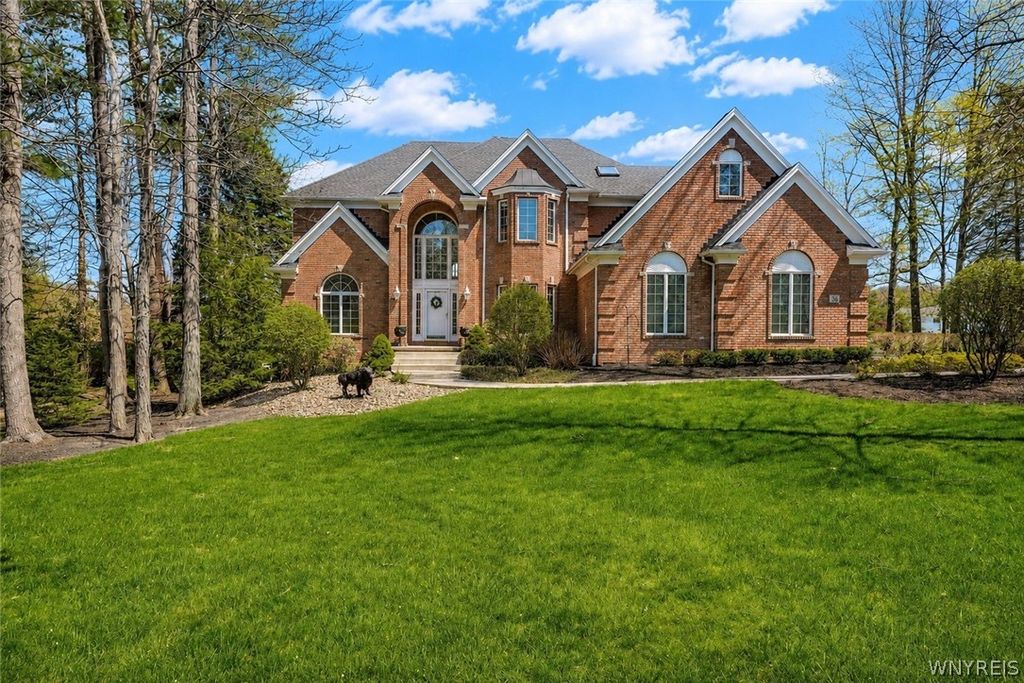 Photo of 36 Lakeridge Drive, Orchard Park, NY 14127 (MLS # B1678415)