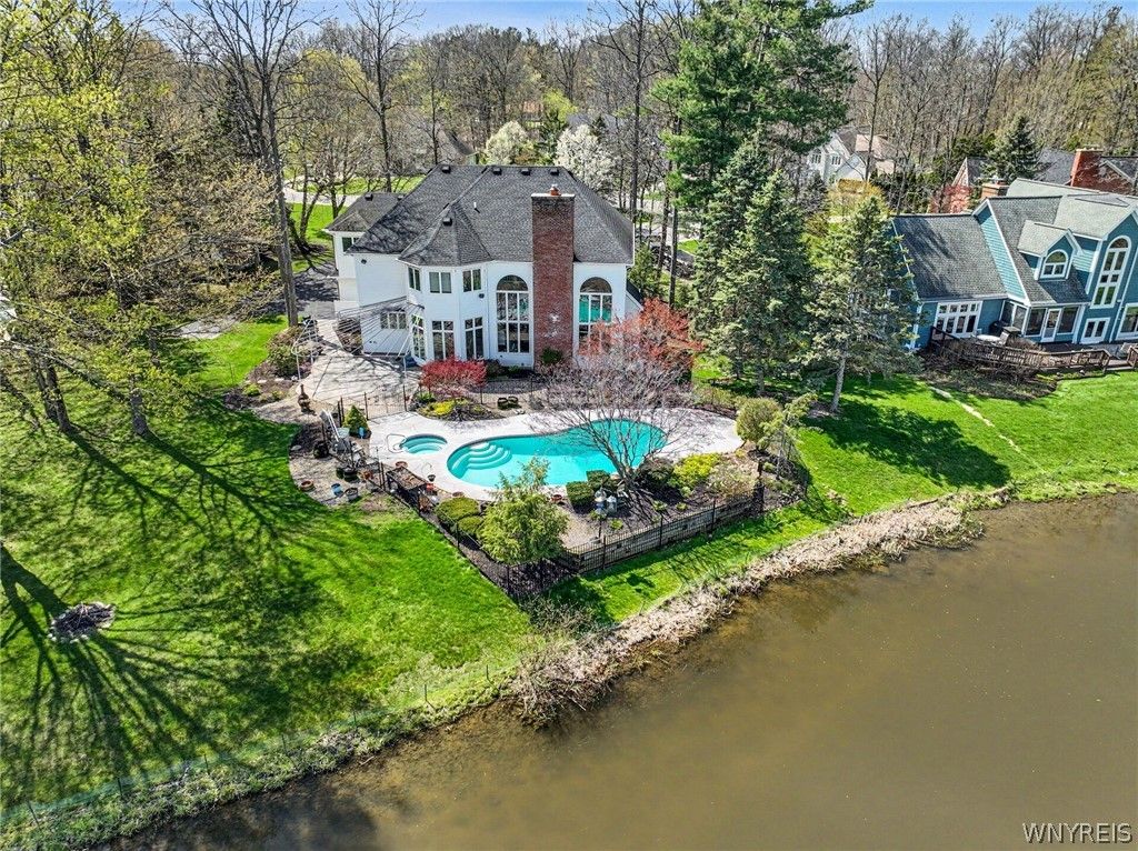 Photo of 36 Lakeridge Drive, Orchard Park, NY 14127 (MLS # B1678415)