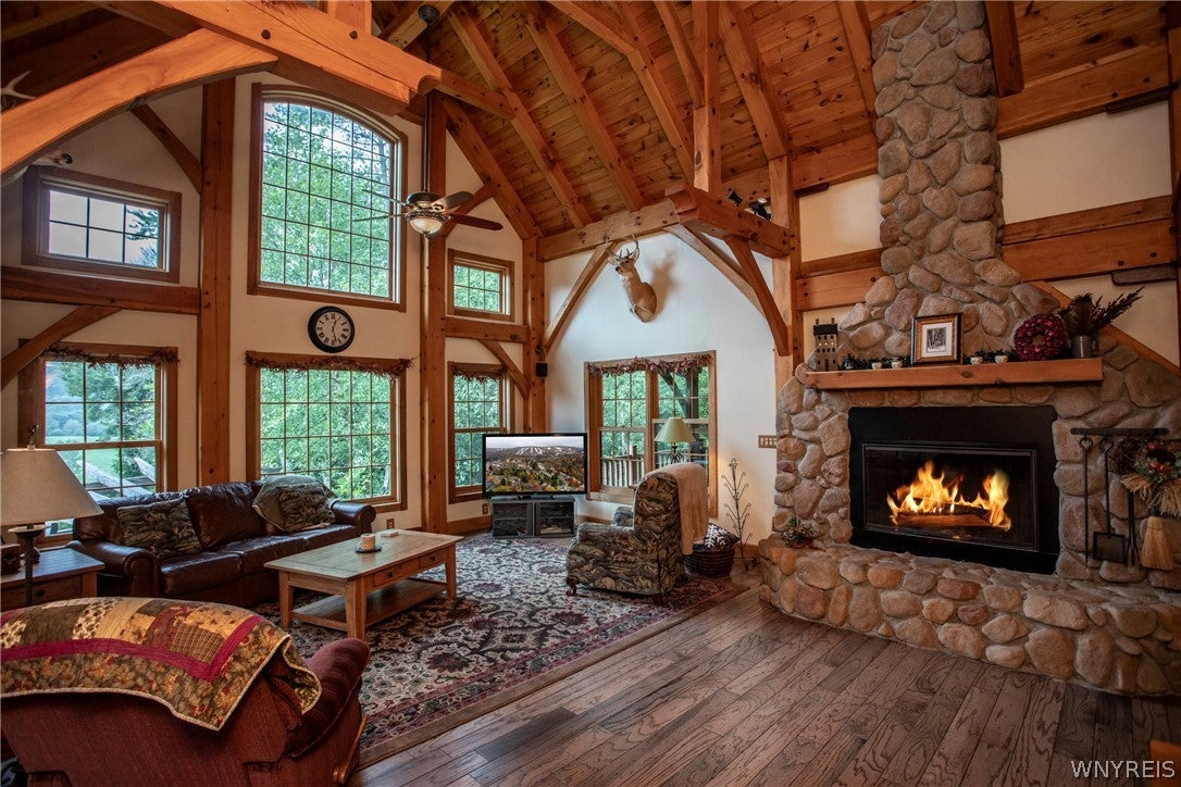 7064 Ellicottville Maples Road