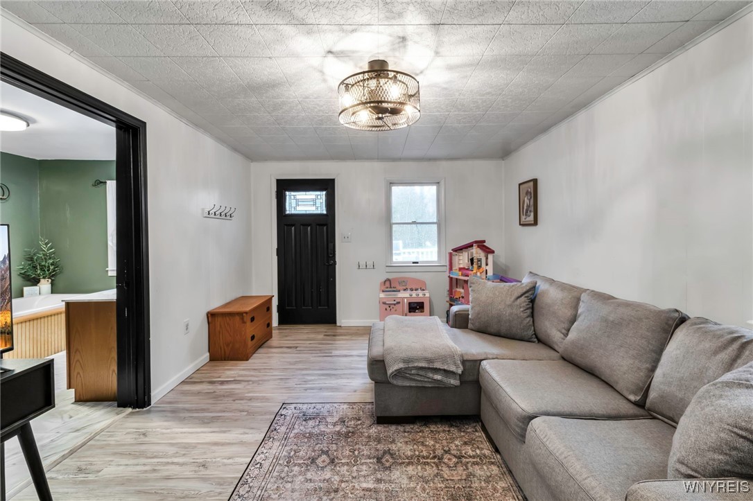 7881 Seneca Street, Elma, New York image 21