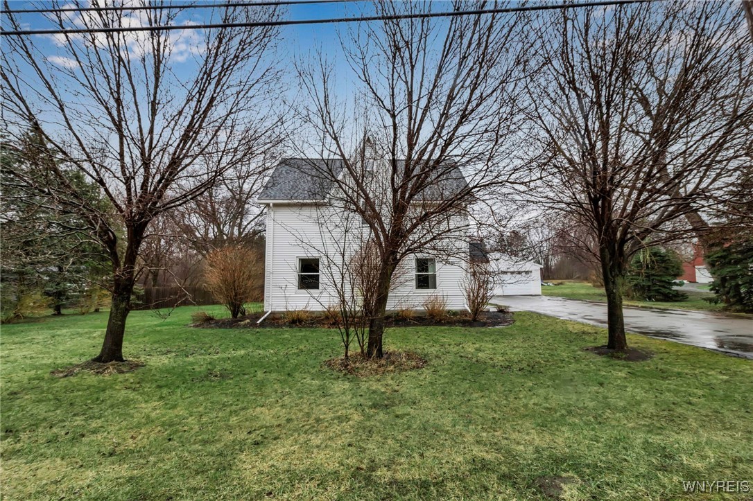 7881 Seneca Street, Elma, New York image 2
