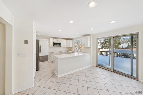 Tiny photo for 3545 Heatherwood Drive, Hamburg, NY 14075 (MLS # B1660816)