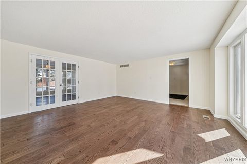 Tiny photo for 3545 Heatherwood Drive, Hamburg, NY 14075 (MLS # B1660816)