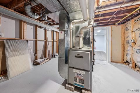 Tiny photo for 3545 Heatherwood Drive, Hamburg, NY 14075 (MLS # B1660816)