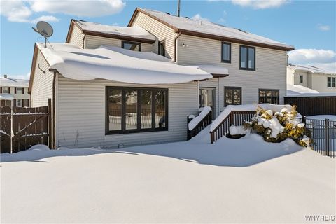 Tiny photo for 3545 Heatherwood Drive, Hamburg, NY 14075 (MLS # B1660816)