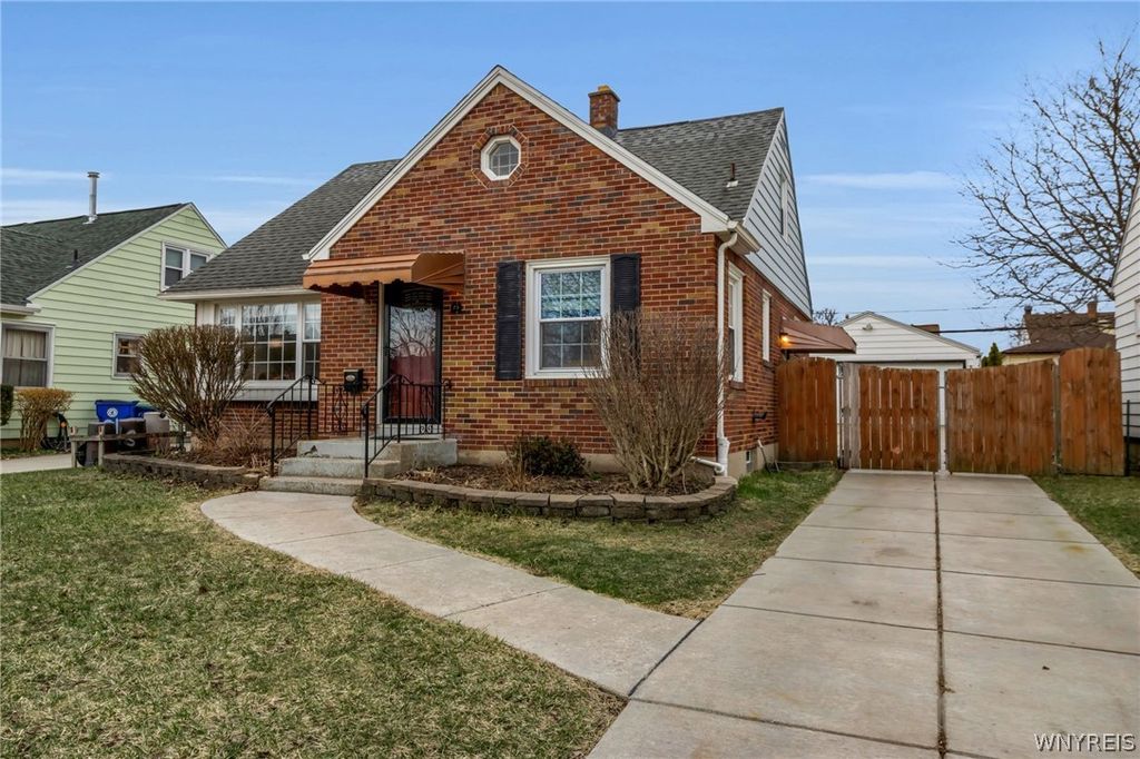 Photo of 75 Albion Avenue, Amherst, NY 14226 (MLS # B1669984)