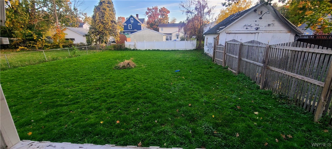 Shelby, New York 14103, United States, 4 Bedrooms Bedrooms, ,2 BathroomsBathrooms,Residential,Pending,36318