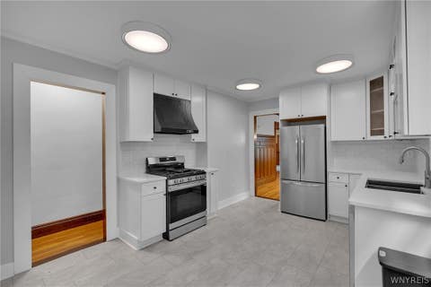 Tiny photo for 610 Ashland Avenue #1, Buffalo, NY 14222 (MLS # B1708574)