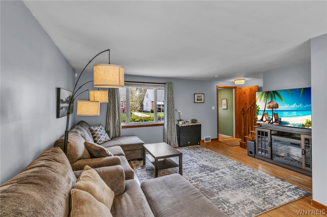 7 Kendale Road