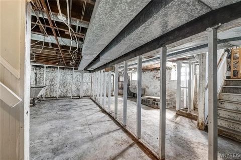 Tiny photo for 1906 Whitney Avenue, Niagara Falls, NY 14301 (MLS # B1656582)