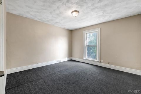 Tiny photo for 1906 Whitney Avenue, Niagara Falls, NY 14301 (MLS # B1656582)