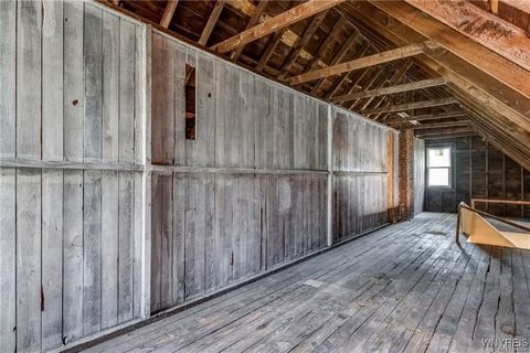 Tiny photo for 1906 Whitney Avenue, Niagara Falls, NY 14301 (MLS # B1656582)