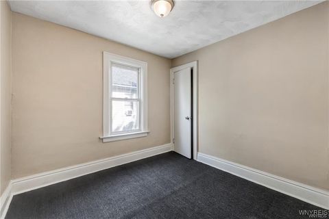 Tiny photo for 1906 Whitney Avenue, Niagara Falls, NY 14301 (MLS # B1656582)