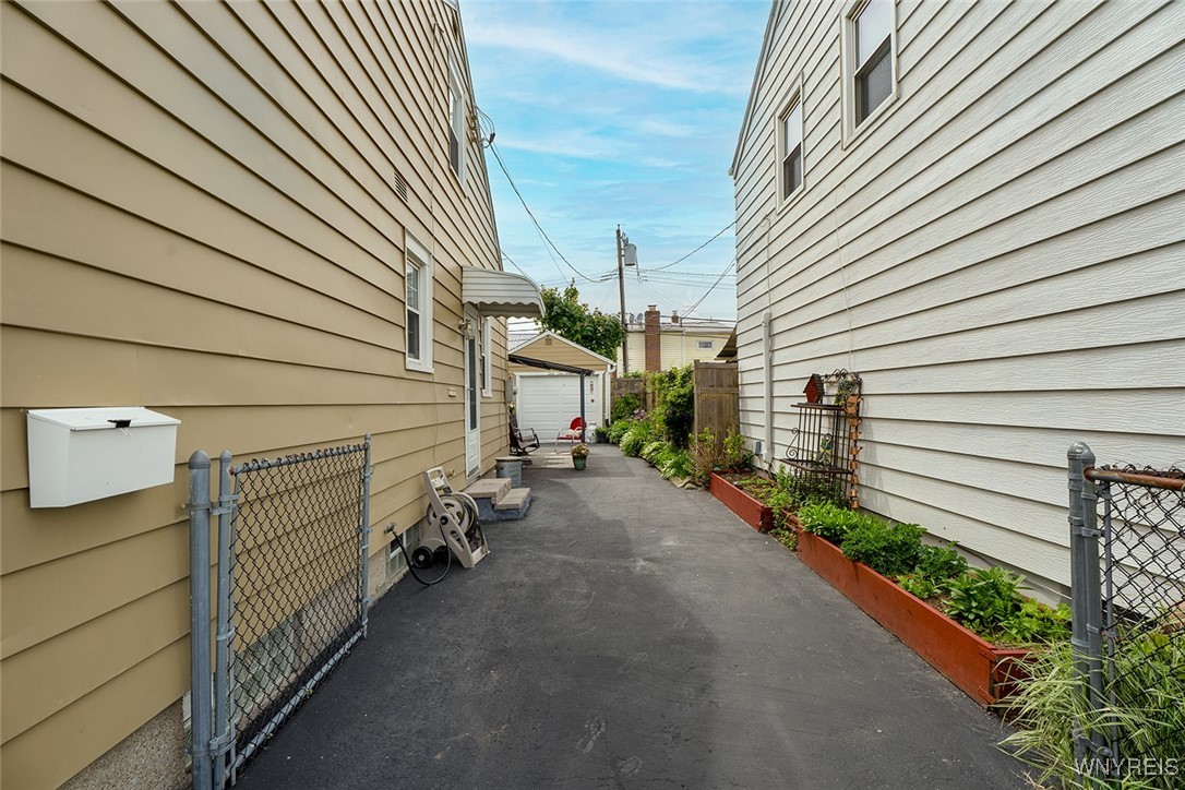 48 Hartford Avenue, Tonawanda, New York image 33