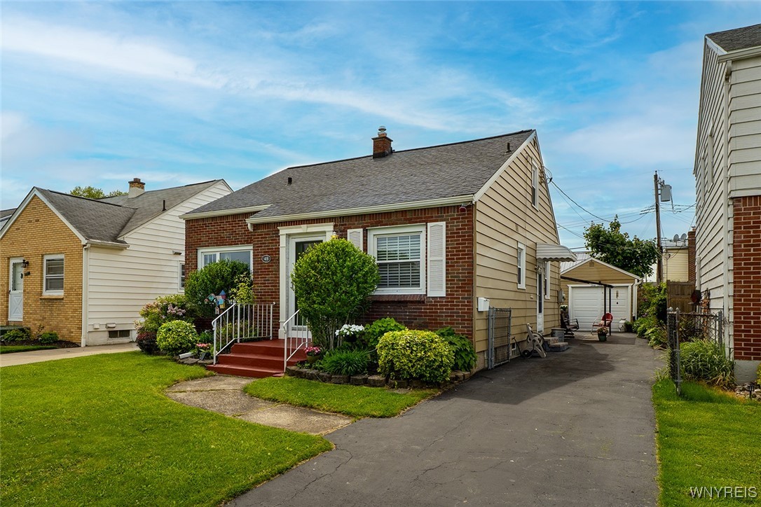 48 Hartford Avenue, Tonawanda, New York image 3