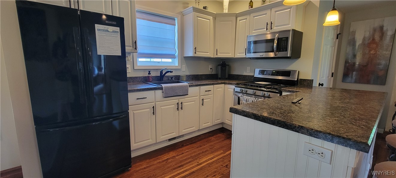 Lockport City, New York 14094, United States, 3 Bedrooms Bedrooms, ,3 BathroomsBathrooms,Residential,Active,163802