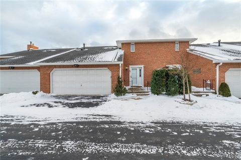 27 Wellington Court N Williamsville NY 14221