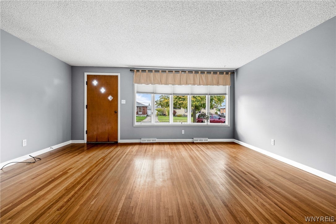 26 Diane Drive