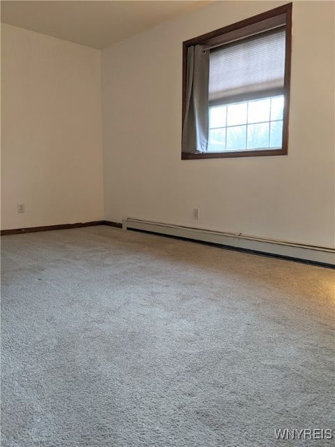 Tiny photo for 6926 Maple Drive #LOWER, Wheatfield, NY 14120 (MLS # B1655415)