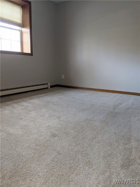 Tiny photo for 6926 Maple Drive #LOWER, Wheatfield, NY 14120 (MLS # B1655415)