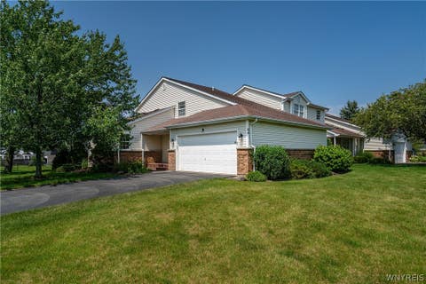 Condo For Sale - 64 Hastings Drive<br/> Erie County, Orchard Park, NY 14217