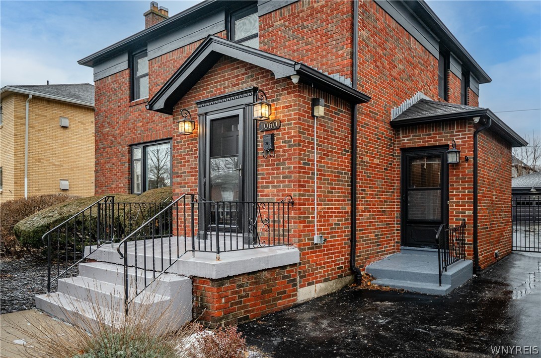 1060 Amherst Street