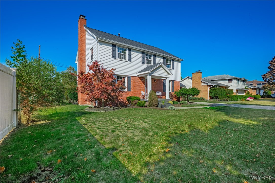 114 Fairways Boulevard