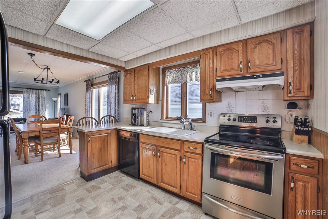 8124 W Rivershore Drive, Niagara Falls, New York image 14
