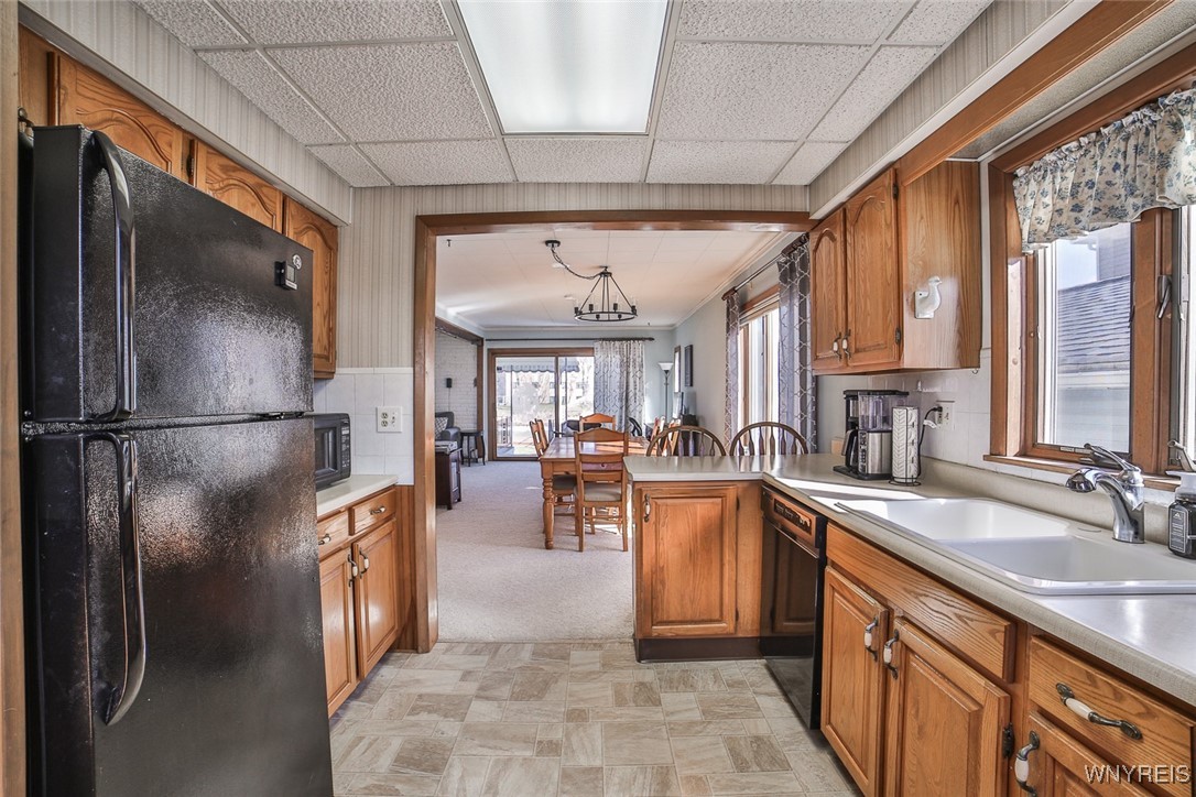8124 W Rivershore Drive, Niagara Falls, New York image 13