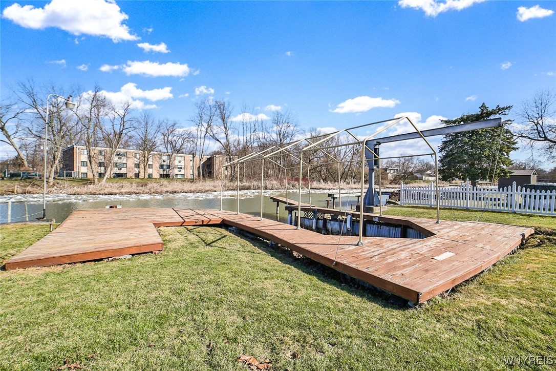 8124 W Rivershore Drive, Niagara Falls, New York image 36