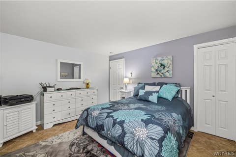 Tiny photo for 5698 Jennifer Drive W, Lockport Town, NY 14094 (MLS # B1701217)