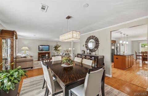Tiny photo for 5698 Jennifer Drive W, Lockport Town, NY 14094 (MLS # B1701217)