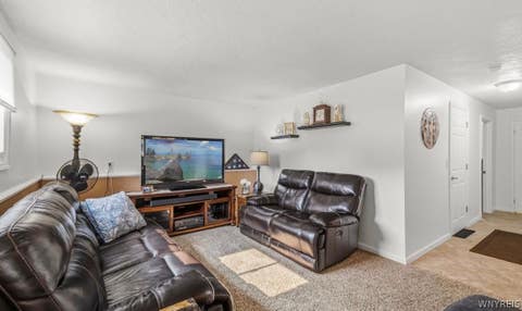 Tiny photo for 5698 Jennifer Drive W, Lockport Town, NY 14094 (MLS # B1701217)