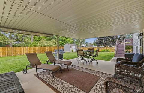 Tiny photo for 5698 Jennifer Drive W, Lockport Town, NY 14094 (MLS # B1701217)