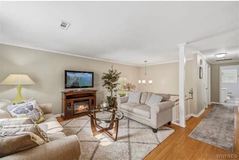 Tiny photo for 5698 Jennifer Drive W, Lockport Town, NY 14094 (MLS # B1701217)