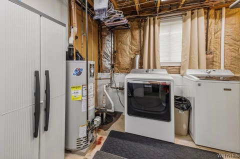 Tiny photo for 5698 Jennifer Drive W, Lockport Town, NY 14094 (MLS # B1701217)