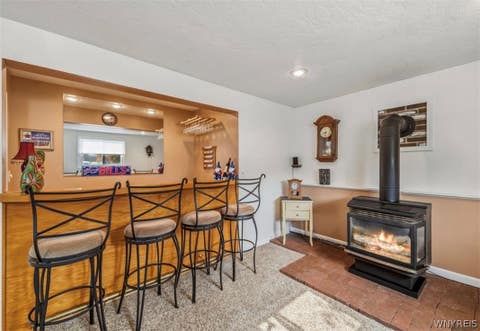 Tiny photo for 5698 Jennifer Drive W, Lockport Town, NY 14094 (MLS # B1701217)